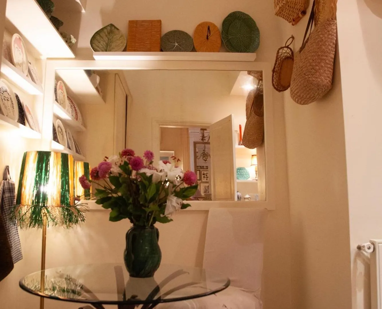 Homestay Arc De Triomphe Chic *