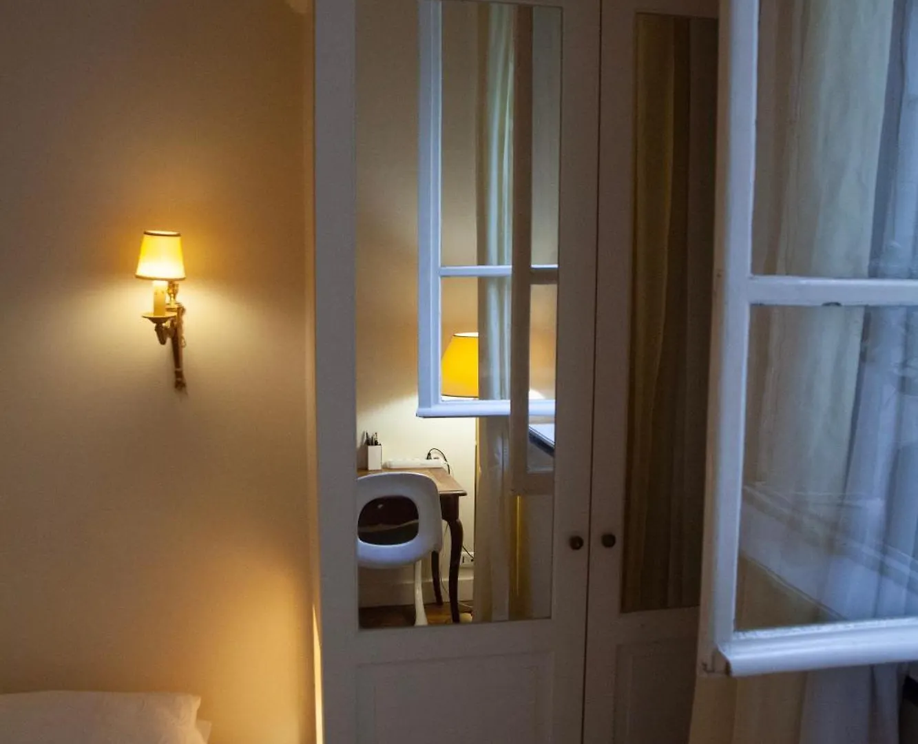 Homestay Arc De Triomphe Chic